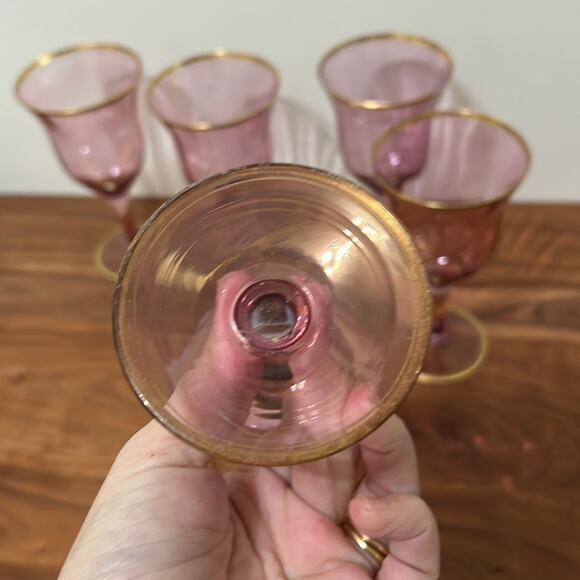 Regal Crystal Amethyst Stemware - 5 goblets with gilded around lip and foot 7" - Picture 10 of 10